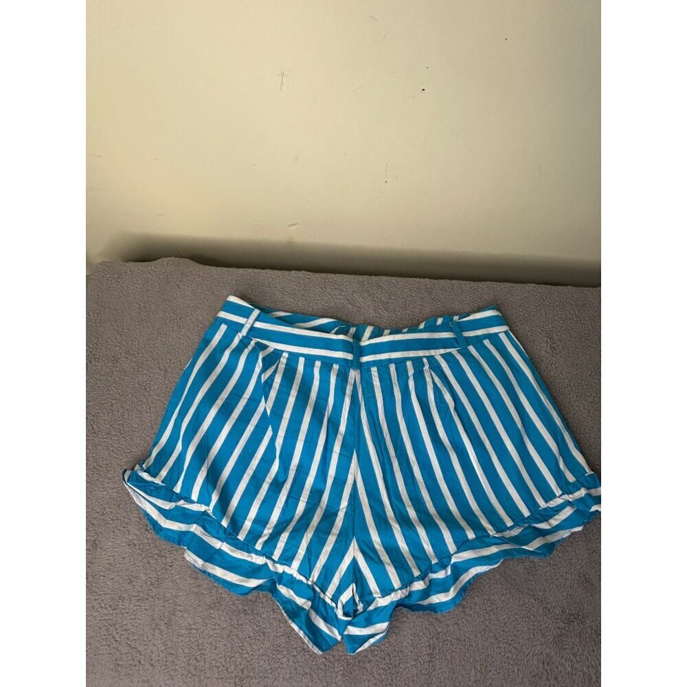 Parker brand shorts blue and white stripe ruffled hem like new condition size 8 - Picture 2 of 8